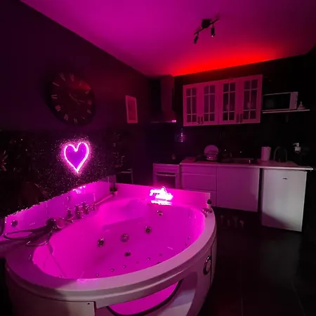 Jacuzzi Cocoon On Mante La Jolie *
